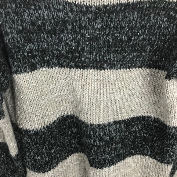 Ann Taylor LOFT Striped Sweater Size Medium - Picture 4 of 8